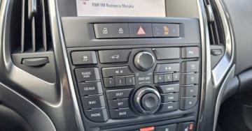 Opel Astra J Sedan 1.4 Turbo ECOTEC 140KM 2013 Opel Astra Lift 1.4 Turbo 140KM BiXenony Ledy NawiPL PółSkóra Grzana Kiera, zdjęcie 15