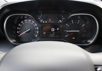 Citroen C3 Aircross  I Crossover Facelifting 1.2 PureTech 130KM 2022 Citroen C3 Aircross Shine Pack EAT6 2022 Od RiA 1.2 Benzyna 130KM, zdjęcie 8