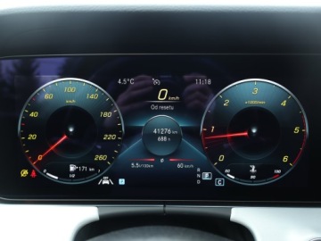 Mercedes Klasa E W213 Limuzyna Facelifting 2.0 E220d 194KM 2022 Mercedes E E 220 d, Salon Polska, 1. Właściciel, zdjęcie 10