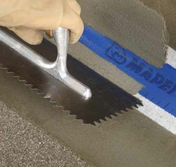 MAPEI УПЛОТНИТЕЛЬНАЯ ЛЕНТА MAPEBAND 12 СМ 10 М М
