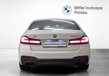BMW Seria 5 G30-G31 Limuzyna Facelifting 2.0 520d 190KM 2021 BMW Seria 5 xDrive l M-Pakiet l HiFi l Live Kokpit l Kamera 2.0 Diesel, zdjęcie 3