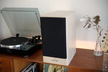 DYNAUDIO EVOKE 20 BLONDE WOOD - WIELKA SKALA, KULTURA I GŁĘBIA BRZMIENIA