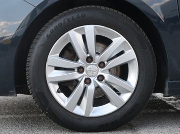 Peugeot 308 II SW 1.2 PureTech 110KM 2016 Peugeot 308 1.2 PureTech, Klima, Klimatronic, zdjęcie 14