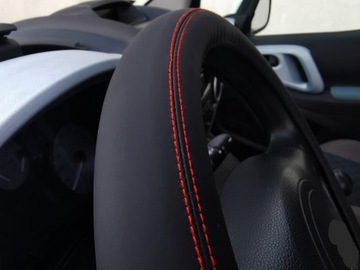 Накладка на руль BMW серии 1 2 3 X1 X3 X5 с красной нитью
