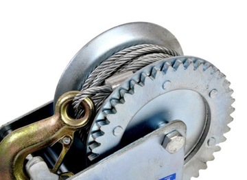 ВЕРЕВОЧНАЯ ЛЕБЕДКА 1800LBS 850KG приличная