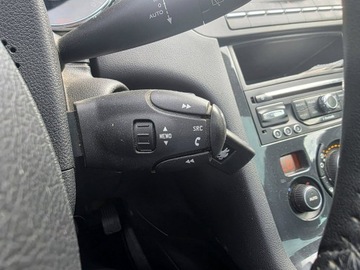 Peugeot 5008 I Minivan Facelifting 1.6 HDi 115KM 2015 Peugeot 5008 1.6 HDI 115 KM, Panorama, LED, Klima,, zdjęcie 12