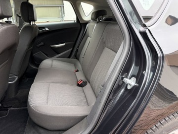 Opel Astra J Hatchback 5d 1.4 Twinport ECOTEC 100KM 2012 Opel Astra TYLKO125tyśkm SELECTION 2012 Klima 5D ZADBANA 1.4 Zwykła Benzyna, zdjęcie 20