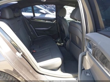 BMW Seria 5 G90-91 2023 BMW Seria 5 2023r., 2.0L 2.0 Hybryda Plug-in 181KM, zdjęcie 9