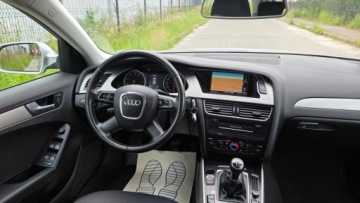 Audi A4 B8 Avant 1.8 TFSI 160KM 2010 Audi A4 Avant benzyna Bezypadkowa niski przebieg 1.8 Benzyna 160KM, zdjęcie 9