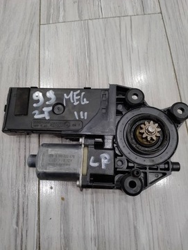 SILNICZEK SZYB LEWY PRZÓD MEGANE III 55562102000