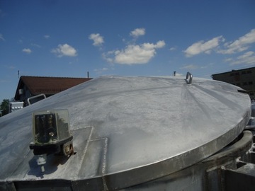 Бак из нержавеющей стали 2000 л, змеевик, нагревательная рубашка.