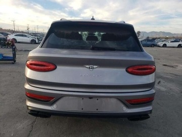 Bentley Bentayga 2023 Bentley Bentayga Bentley Bentayga, od ubezpieczalni 4.0 Benzyna 542KM, zdjęcie 2