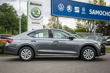 Skoda Octavia IV Liftback 1.5 TSI EVO 150KM 2025 Škoda Octavia Skoda Octavia Edition 130 Essence, zdjęcie 4