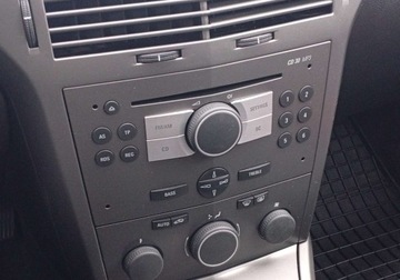 Opel Astra H Kombi 1.6 Twinport ECOTEC 105KM 2005 Opel Astra Zarejestrowany - ubezpieczony - benzyna - 1,6 - 105 KM 1.6 105KM, zdjęcie 26