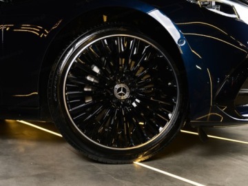 Mercedes Klasa E W214 Sedan 2.0 220d 197KM 2025 E Klasa 220 d 4-Matic AMG 2.0 (197KM) 2025, zdjęcie 9