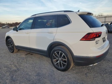 Volkswagen Tiguan II 2021 Volkswagen Tiguan Se, 2021r., 4x4, 2.0L 2.0 Benzyna 184KM, zdjęcie 3