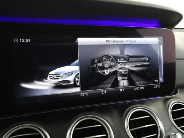 Mercedes Klasa E W213 Kombi 2.0 220d 194KM 2018 Mercedes E 220 FV-23% AMG-Line Automat Panorama, zdjęcie 27