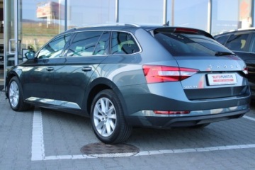 Skoda Superb III Kombi Facelifting 2.0 TDI SCR 150KM 2021 Skoda Superb STYLE, zdjęcie 6