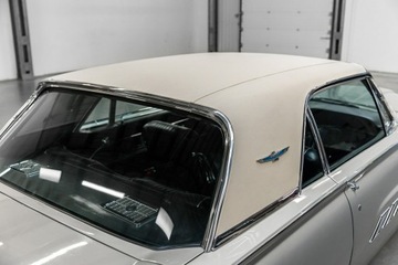 Ford Thunderbird III 1962 Ford Thunderbird 6.4 V8. Stan kolekcjonerski. 1963, zdjęcie 15