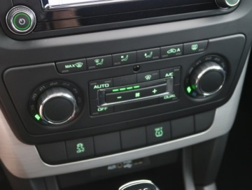 Skoda Yeti Outdoor 1.4 TSI 122KM 2014 Skoda Yeti 1.4 TSI, Salon Polska, Navi, Klima, zdjęcie 11