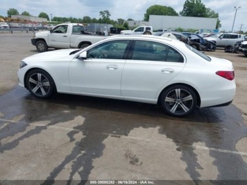 Mercedes 2022 Mercedes-Benz Klasa C 2022 Mercedes-Benz C-Class C 300 Sedan 2.0 Benzyna, zdjęcie 13