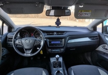 Toyota Avensis III Sedan Facelifting 2015 2.0 D-4D 143KM 2016 Toyota Avensis Salon PLPotwierdzony przebiegZadbanyEkonomiczny 2.0 143KM, zdjęcie 12