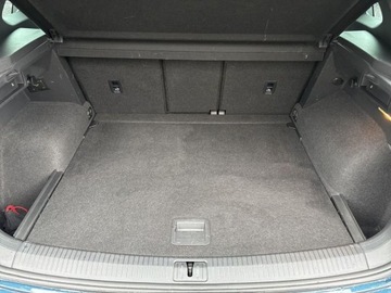 Volkswagen Tiguan II SUV Facelifting 2.0 TDI 200KM 2021 Volkswagen Tiguan R-line Kamery 360 HarmanKardon Zawieszenie DCC ACC Faktu, zdjęcie 17