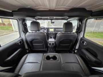 Jeep Wrangler IV Sahara Plug-In Seria 6 2.0 4xe 381KM 2023 JEEP WRANGLER Sahara High Altitude, 2.0l 4xe Plug-in-Hybrid 381KM 17,652km, zdjęcie 26