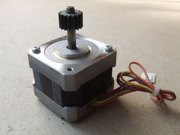 Шаговый двигатель 24В/1,7А