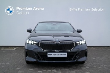 BMW Seria 5 G90-91 2024 BMW 550 BMW 550e M Professional M Pro HAK Adaptive, zdjęcie 4