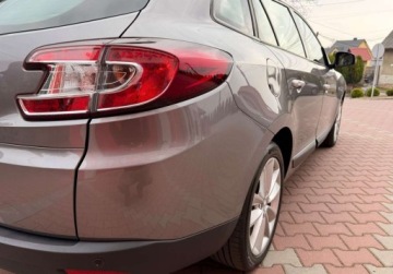 Renault Megane III Grandtour 1.6 16v 110KM 2011 Renault Megane 1.6i 110ps 6Biegow KlimaTronic PolSkory Bezwypadkowa Bardzo, zdjęcie 9