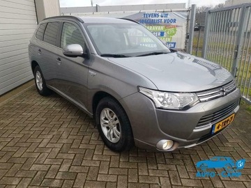 Mitsubishi Outlander III 2014 Mitsubishi Outlander PHEV*radary*asystent pasa*ASO, zdjęcie 38