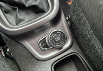 Suzuki Vitara III SUV Facelifting 1.4 BoosterJet 140KM 2019 Suzuki Vitara Lift 4x4 Bogata wersja 1.4 Benzyna 140KM, zdjęcie 30