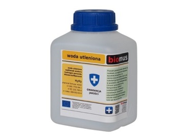BIOMUS Nadtlenek wodoru Woda Utleniona 3% czda 250