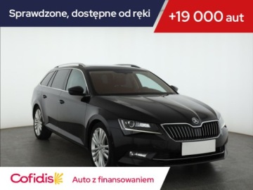 Skoda Superb III Kombi 1.6 TDI 120KM 2016 Skoda Superb 1.6 TDI, Navi, Xenon, Bi-Xenon