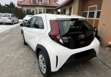 Toyota Aygo X 1.1 VVT-i 72KM 2022 Toyota Aygo X 1,0 72KM Klimatronik Kamera CarPlay VAT23 Benzyna 72KM, zdjęcie 8