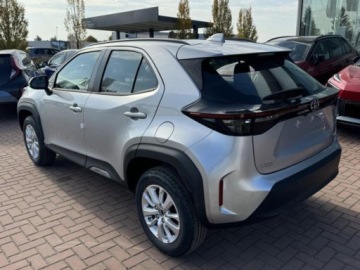 Toyota 2025 Od ręki - Comfort 1.5 Hybrid 116KM | Tempomat adaptacyjny!, zdjęcie 2