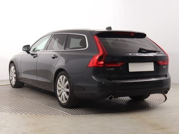 Volvo V90 II Kombi 2.0 D4 190KM 2016 Volvo V90 D4 AWD, 187 KM, 4X4, Automat, Skóra, zdjęcie 3