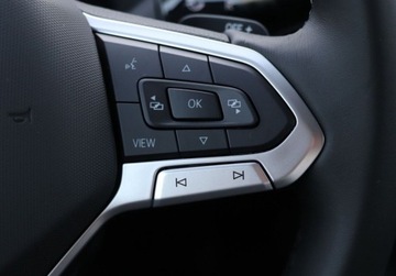 Volkswagen Passat B8 Variant Facelifting 2.0 TDI SCR 150KM 2025 Volkswagen Passat HAK, Podgrzewana kierownica, dostepny od reki 2.0, zdjęcie 21