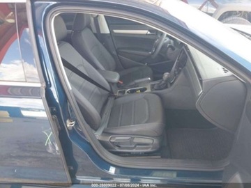 Volkswagen Passat B8 2021 Volkswagen Passat 2021 Volkswagen Passat 2.0T SE Auto 2.0 Benzyna 174KM, zdjęcie 5