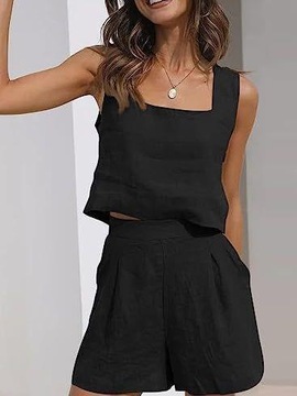 Повседневные приталенные льняные шорты-двойки с укороченным топом для лета.