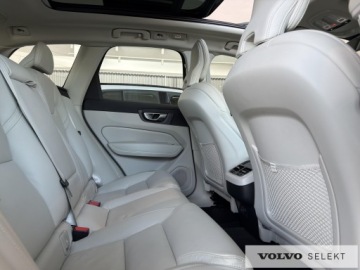 Volvo XC60 II 2025 Volvo XC 60 XC60 B5 B AWD Ultra Dark aut, Pakiet c, zdjęcie 12