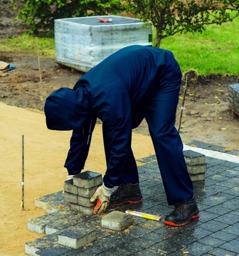 Непромокаемый рабочий комплект. Прочная одежда.