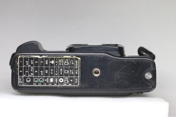 Отличная пленочная зеркальная камера Contax RX 35 мм, только черный корпус
