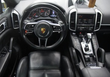 Porsche Cayenne II SUV Facelifting 3.0 D 262KM 2014 Porsche Cayenne 3.0 Diesel _ 262 KM _ Panorama _ LIFT 3.0 Diesel 262KM, zdjęcie 20