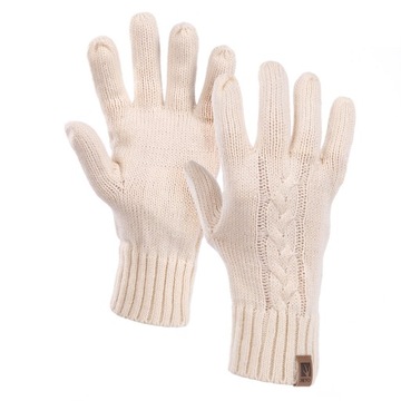 ЖЕНСКАЯ ЗИМНЯЯ ШАПКА С ПОМПОНОМ, ЮБКА И ПЕРЧАТКИ