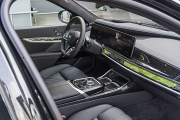 BMW Seria 7 G70 Sedan 3.0 40d 299KM 2026 BMW 740 xDrive Limuzyna - DEMO - Koła zimowe w, zdjęcie 28