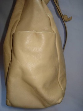 СУМКА из натуральной кожи вмещает формат А4.