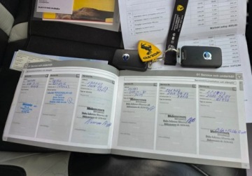 Volvo V70 III Kombi 2.5 T 231KM 2010 Volvo V70 R-DESIGN 2,5 FT 231KM Manual 6-biegow 2.5 Benzyna 231KM, zdjęcie 33