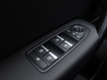 Renault Captur II 2024 Renault Captur 1.3 TCe MHEV, Salon Polska, zdjęcie 16